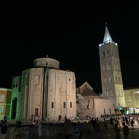 'one Tree' Apartment, Old Town Daire *