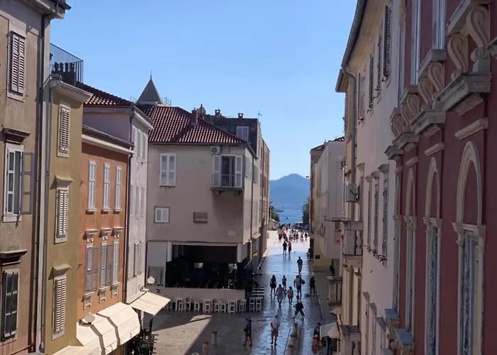 'one Tree' Apartment, Old Town Lägenhet