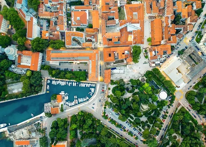 'one Tree' Apartment, Old Town Lägenhet Zadar